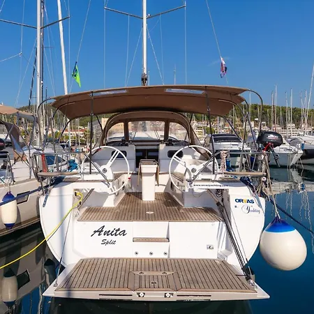 Botel Elan Impression 45- Anita *